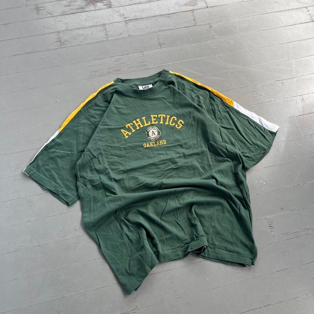 Vintage Lee Sport Oakland Athletics Baseball Tee Shirt